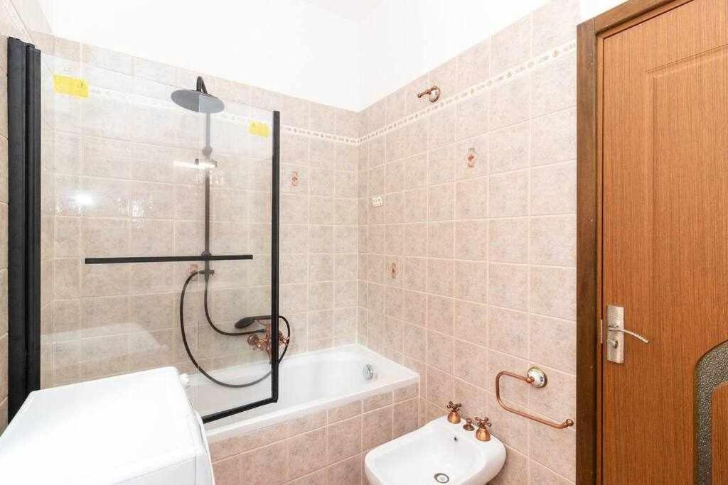 Appartamento A Pochi Passi Dalla Stazione Comodo A Coppie E Famiglie, Casa Ferrucci Collegno Dış mekan fotoğraf